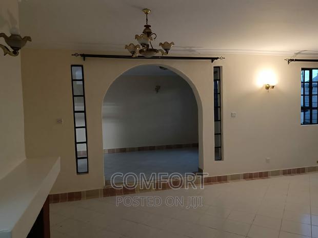 5bdrm Townhouse/Terrace in Milimani, Kitengela for sale