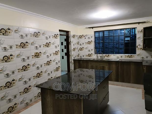 5bdrm Townhouse/Terrace in Milimani, Kitengela for sale