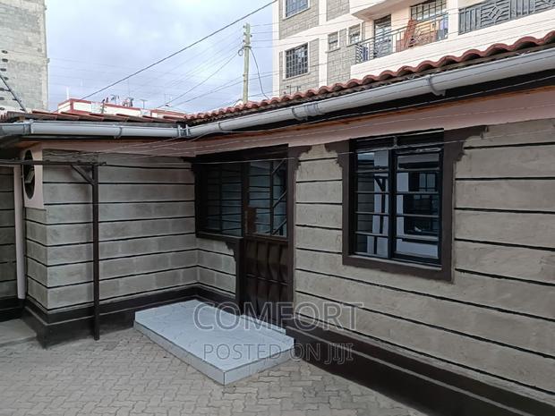 5bdrm Townhouse/Terrace in Milimani, Kitengela for sale