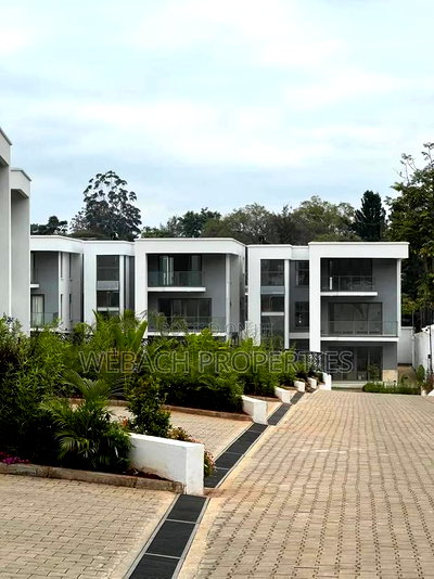 5bdrm Townhouse/Terrace in Lavington for sale - Image 1