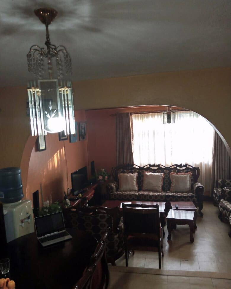 3BR Maisonette with Terrazzo Floors - Komarock