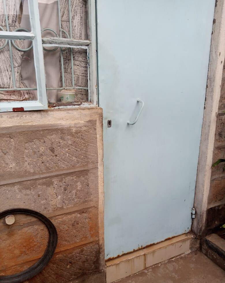 3BR Maisonette with Terrazzo Floors - Komarock