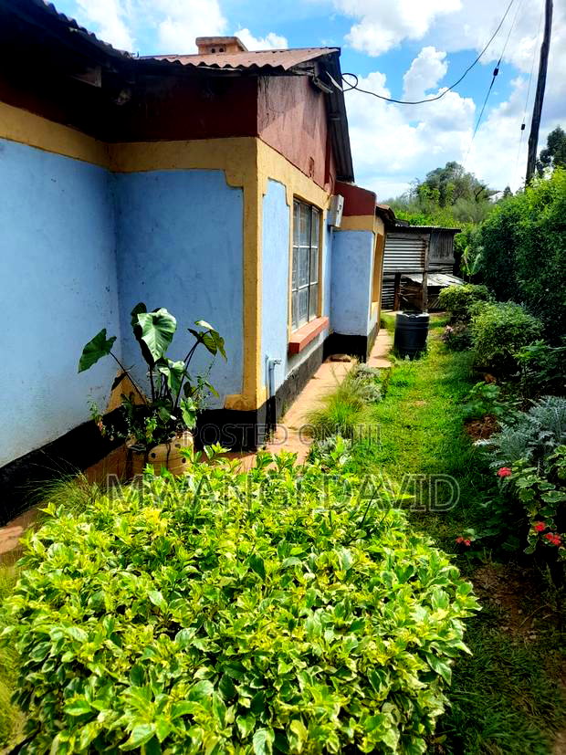 2bdrm House in Chemalal Road, Eldoret West for sale