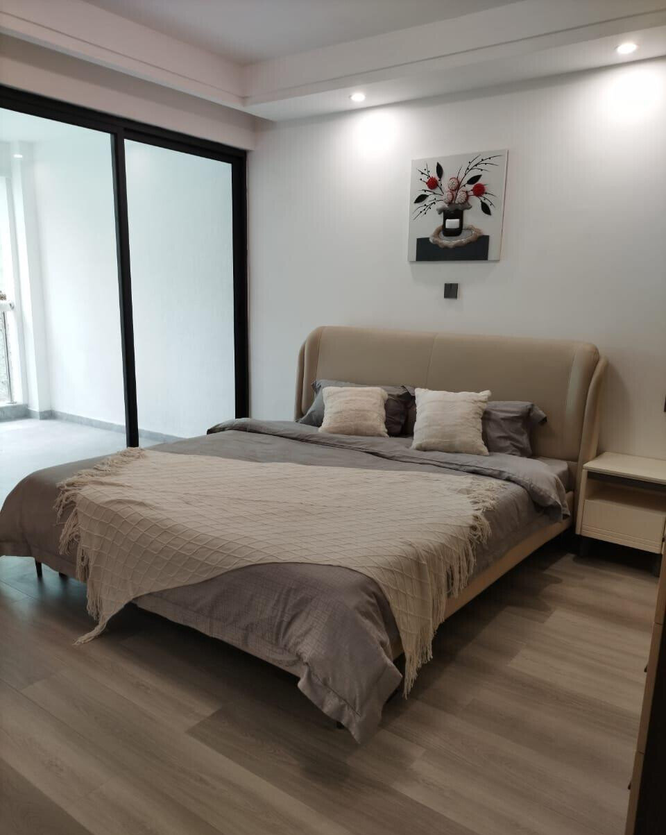 1BR Apartment with Rooftop Pool & Gym - Valley Arcade, Lavington