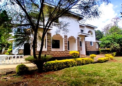 50x100 Plot 5BR House for Rent