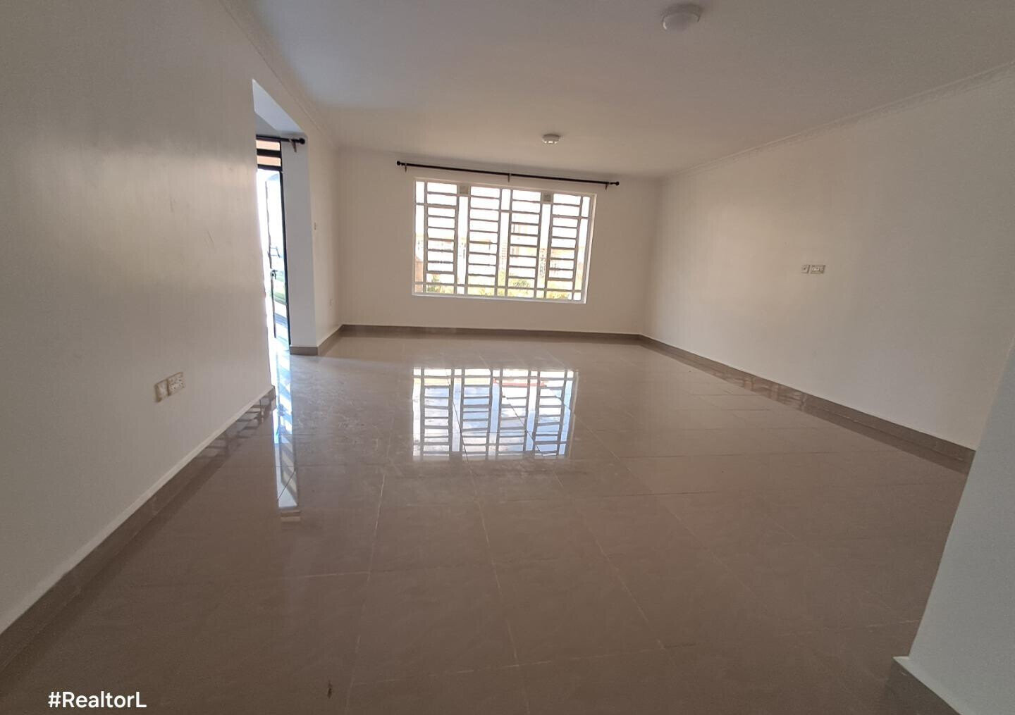4BR All-Ensuite Townhouse with Rooftop Gazebo & DSQ - Kitengela Yukos