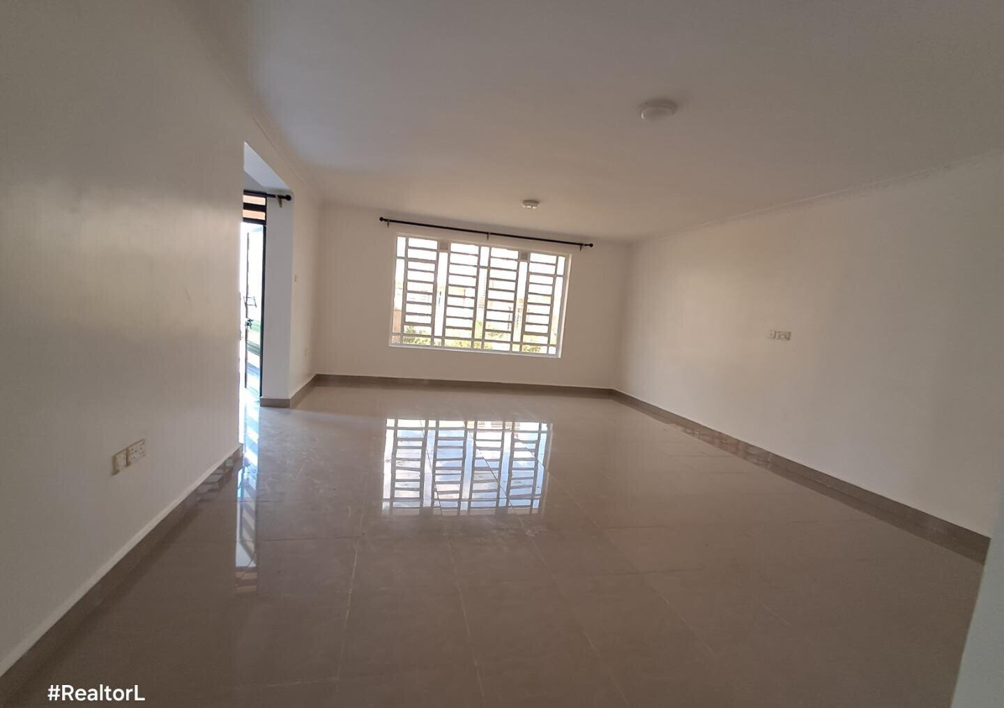 4BR All-Ensuite Townhouse with Rooftop Gazebo & DSQ - Kitengela Yukos