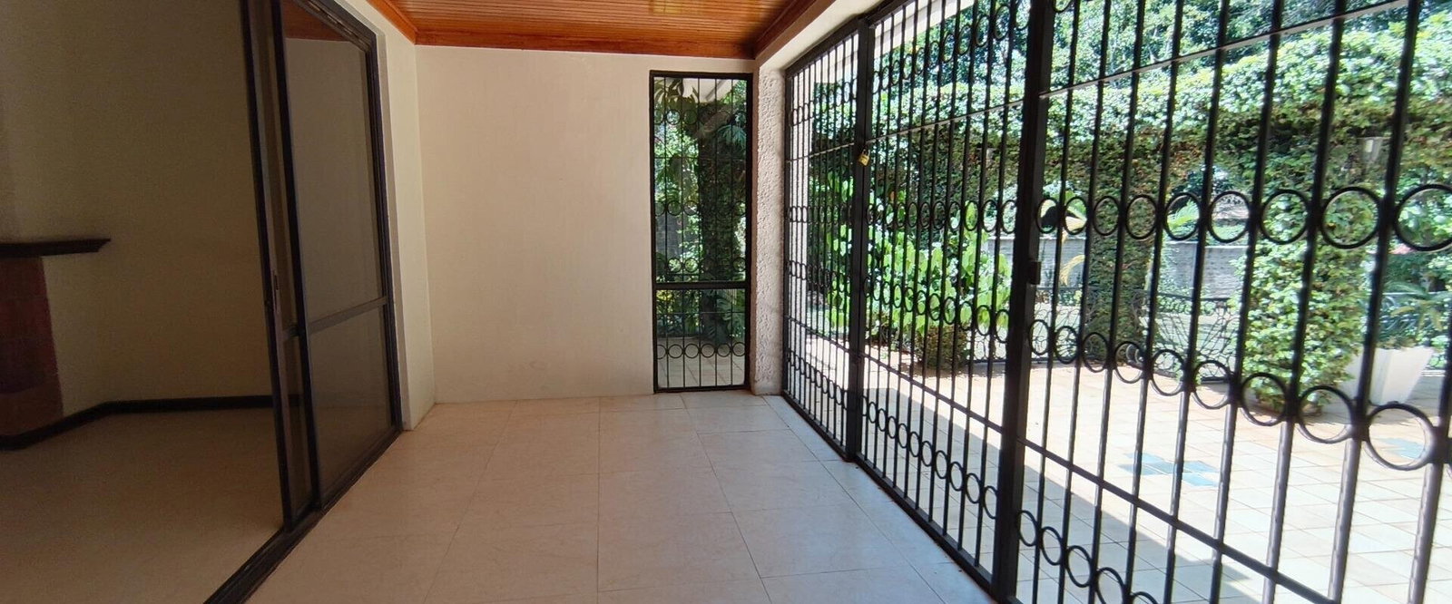 1-Acre Garden Home for KSh 640K