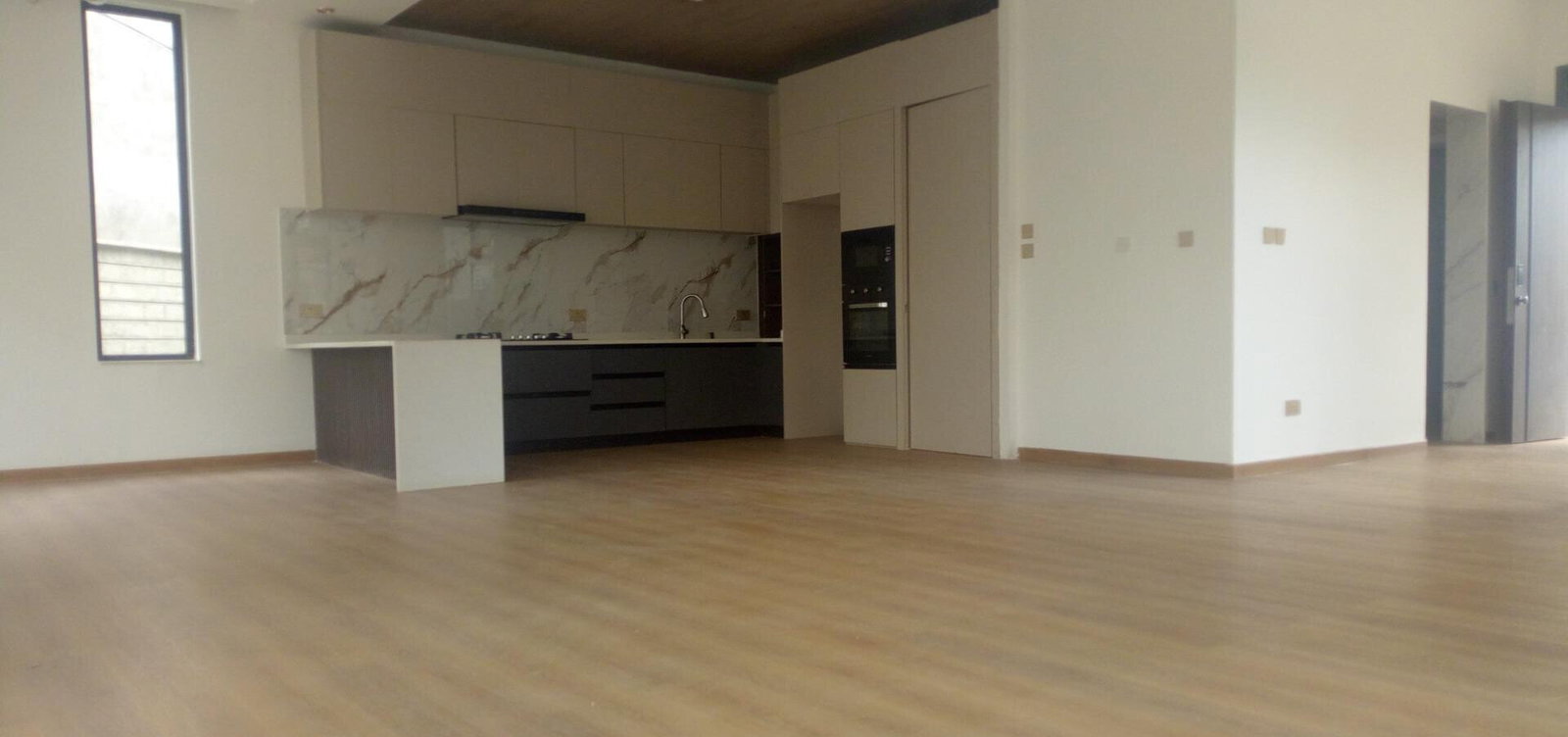 New 5-Ensuite Townhouse with Private Garden & Balconies - Lavington