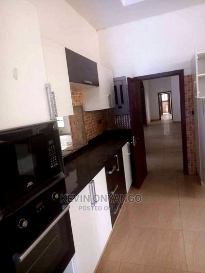 7bdrm Mansion in Karen for Sale - Image 9