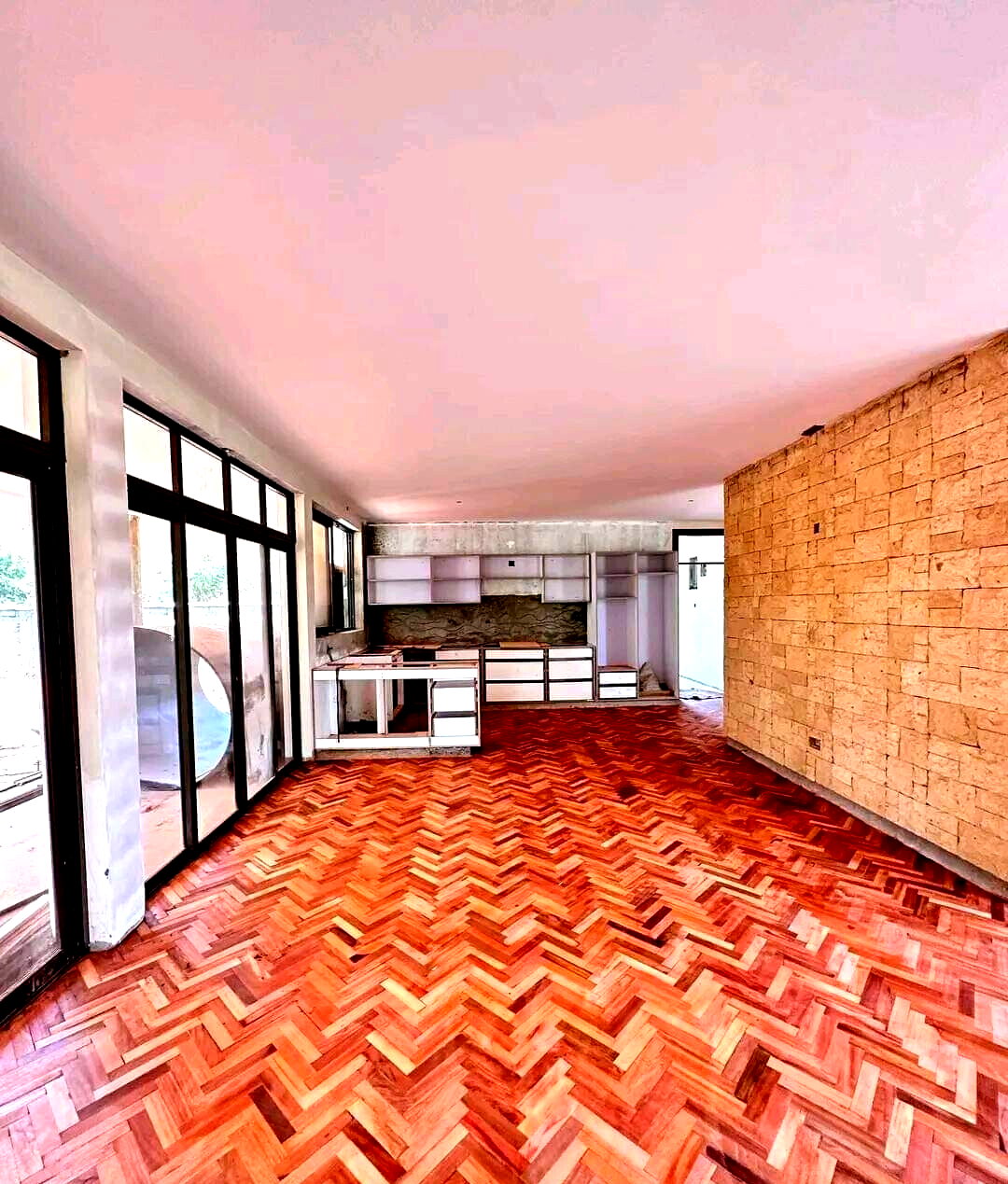 4-Ensuite Townhouse on Half-Acre with DSQ – Karen