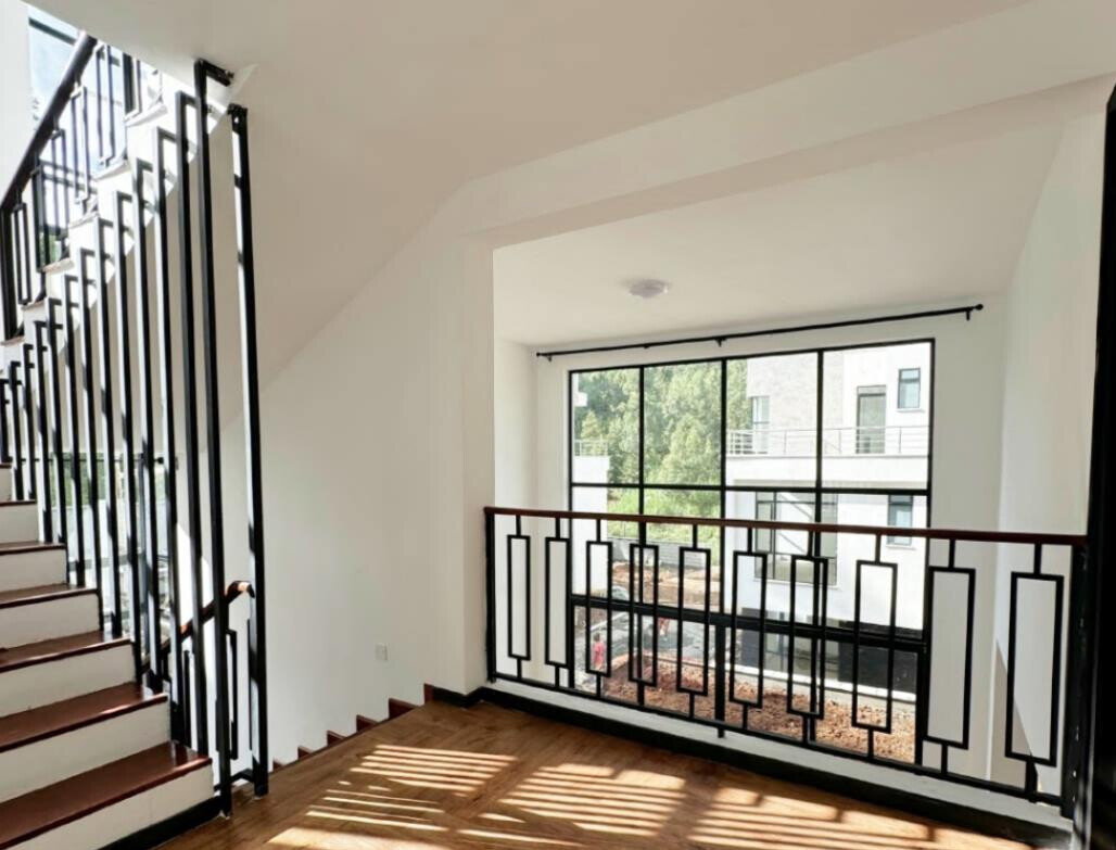 4 En-Suite Bedrooms with Kids' Play Zone & Gym - Kitisuru