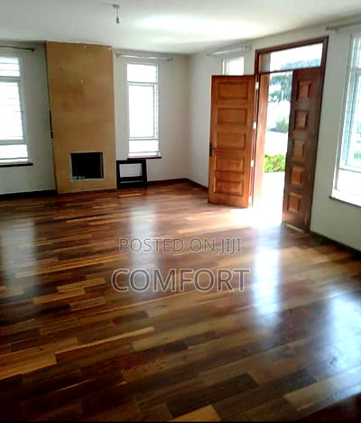 5bdrm Townhouse/Terrace in Lavington Green for sale - Image 3