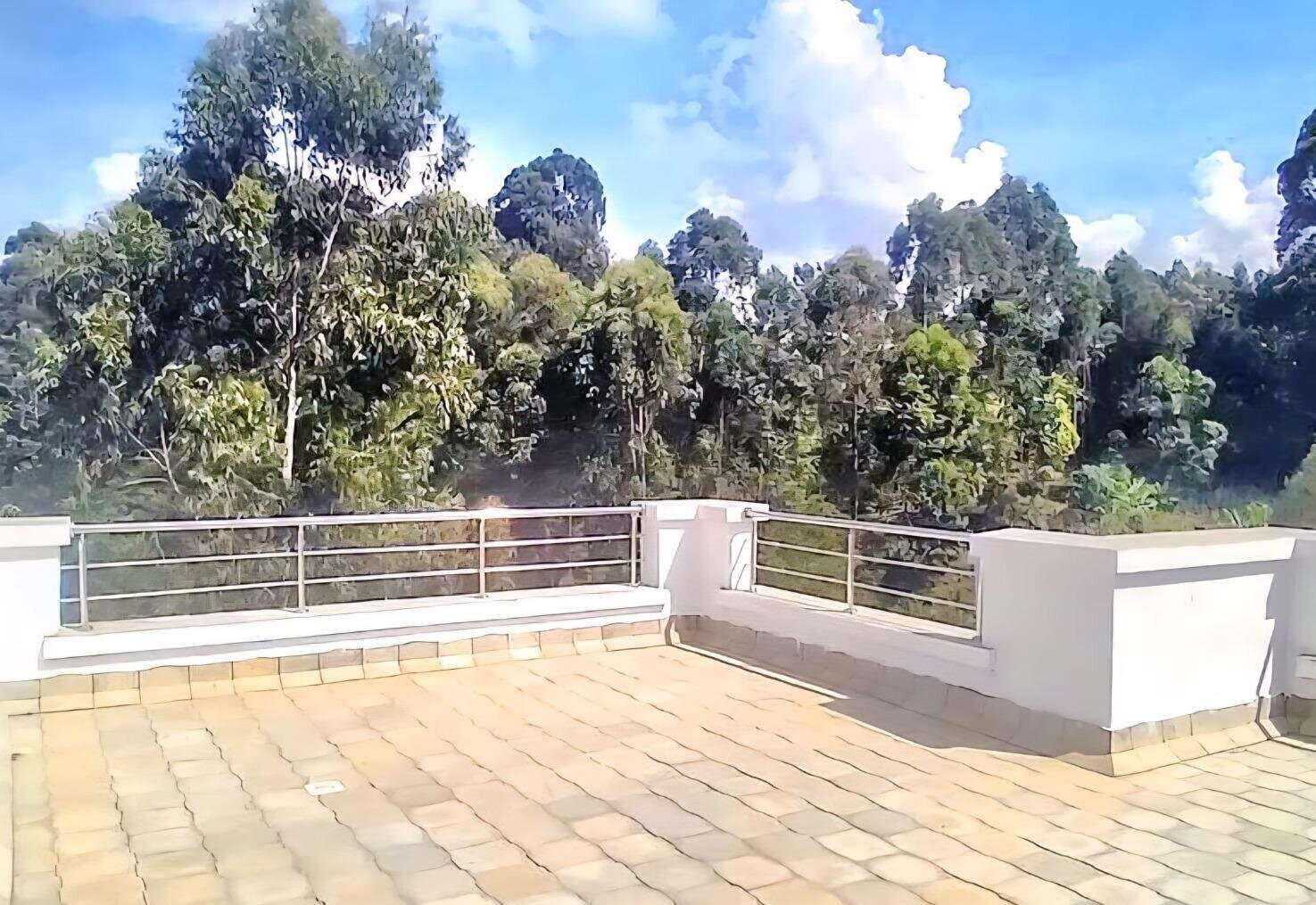 4 En-Suite Townhouse with Private Garden & Pool - Kitisuru