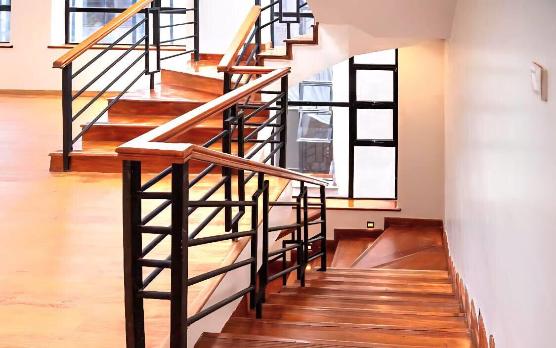 4 En-Suite Townhouse with Private Garden & Pool - Kitisuru