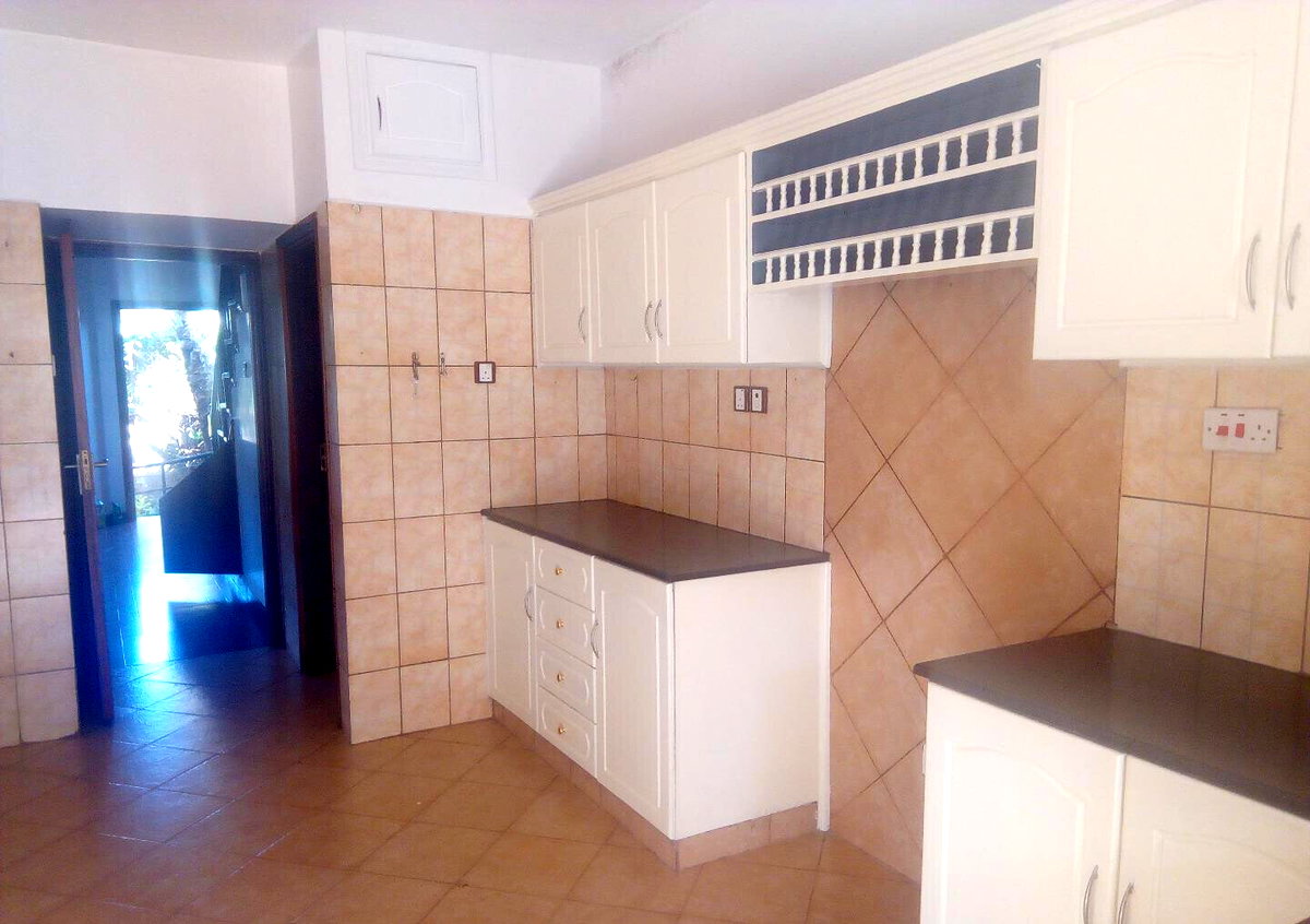 4-Ensuite Townhouse with Generator & Borehole - Lavington