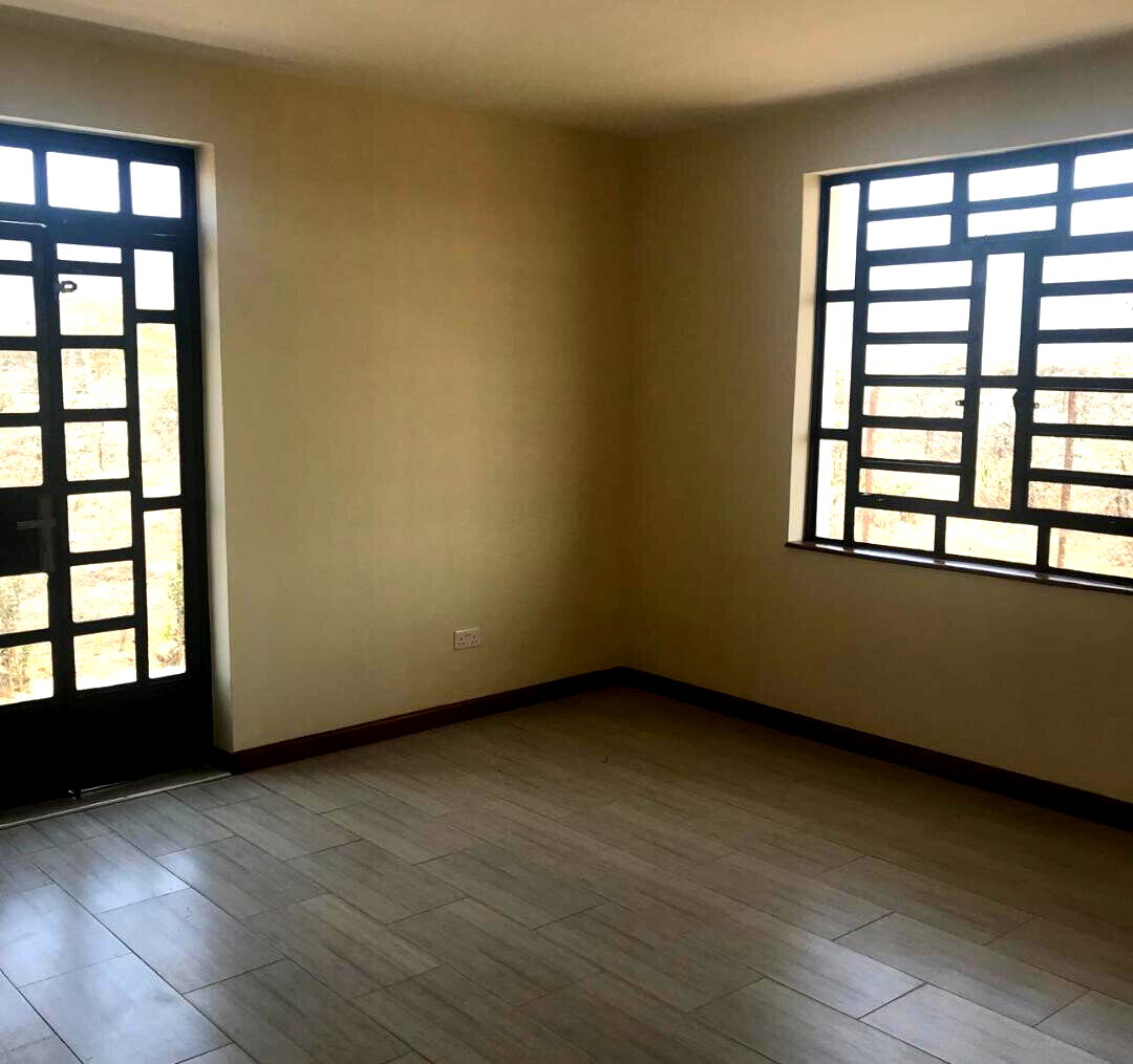3BR Townhouse with DSQ & Extra 1/8th Plot - Ngong