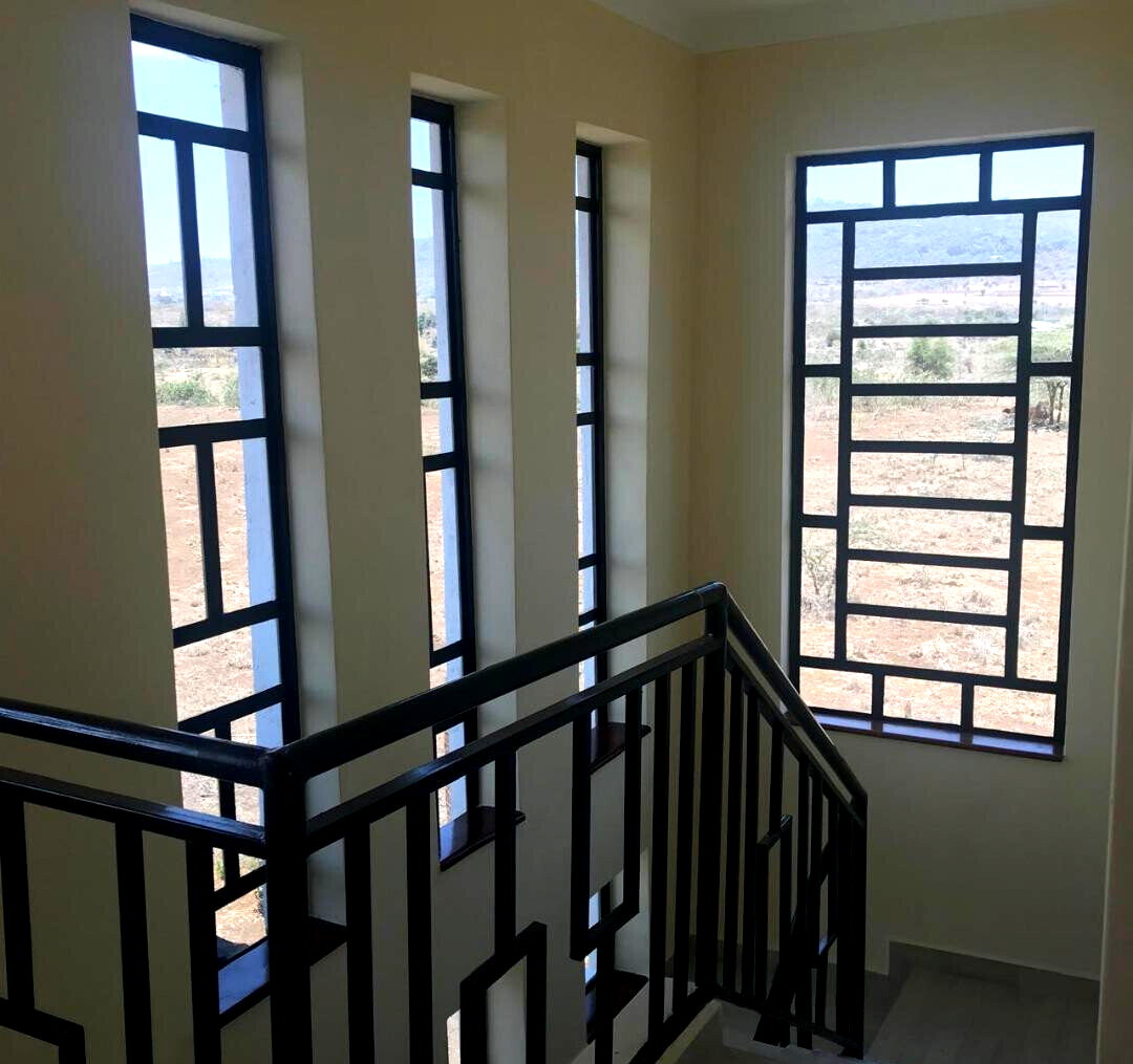 3BR Townhouse with DSQ & Extra 1/8th Plot - Ngong
