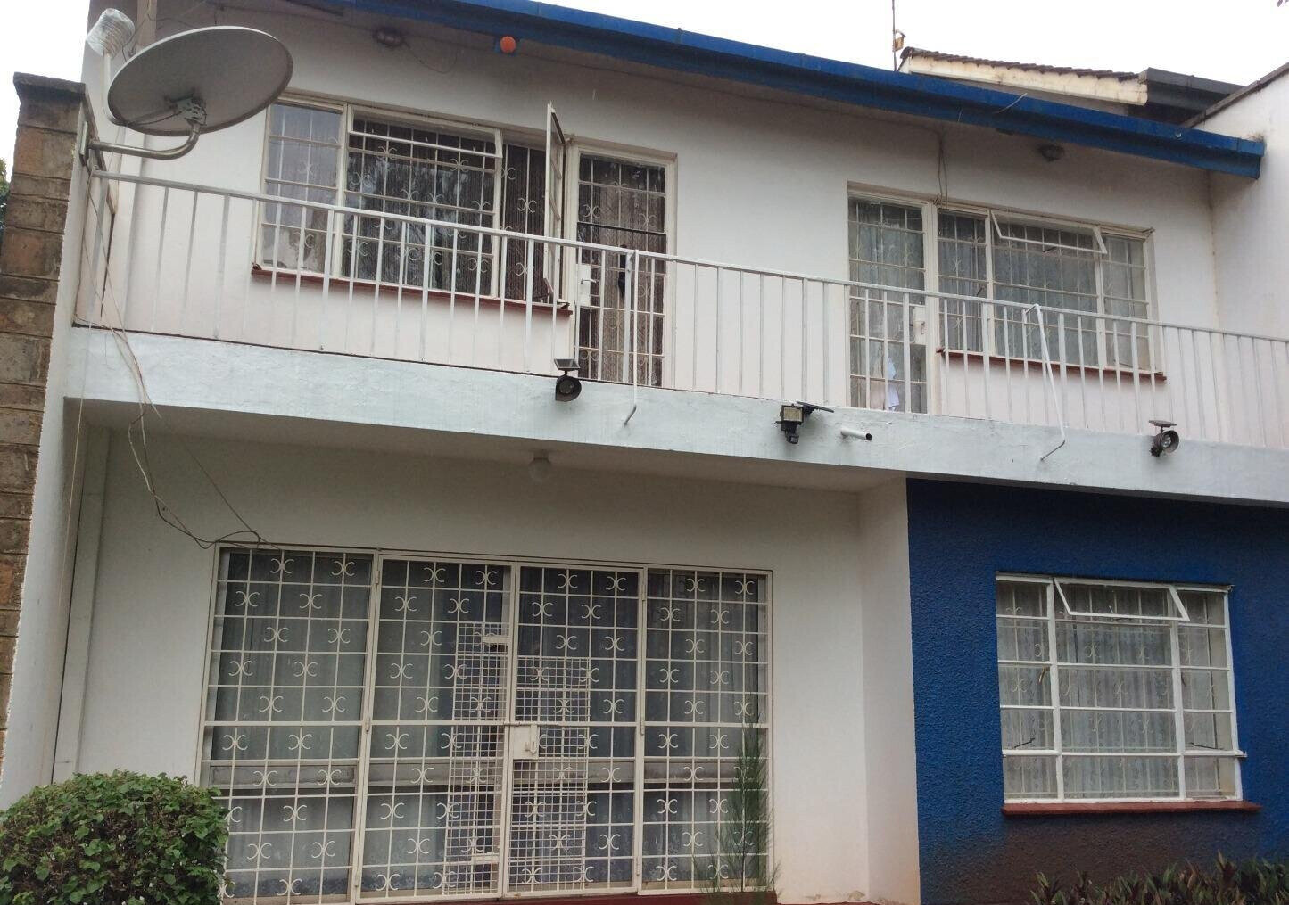 5BR Garden Home with Parking