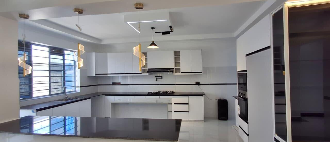 4BR All-Ensuite Mansionette with Rooftop Kitchenette - Mugutha, Ruiru