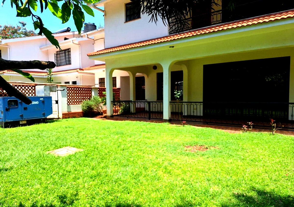 5-Ensuite Townhouse with DSQ & Generator - Lavington