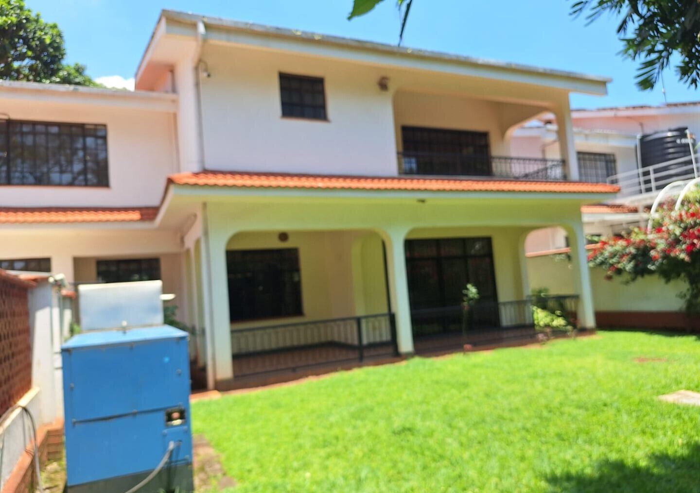 5-Ensuite Townhouse with DSQ & Generator - Lavington