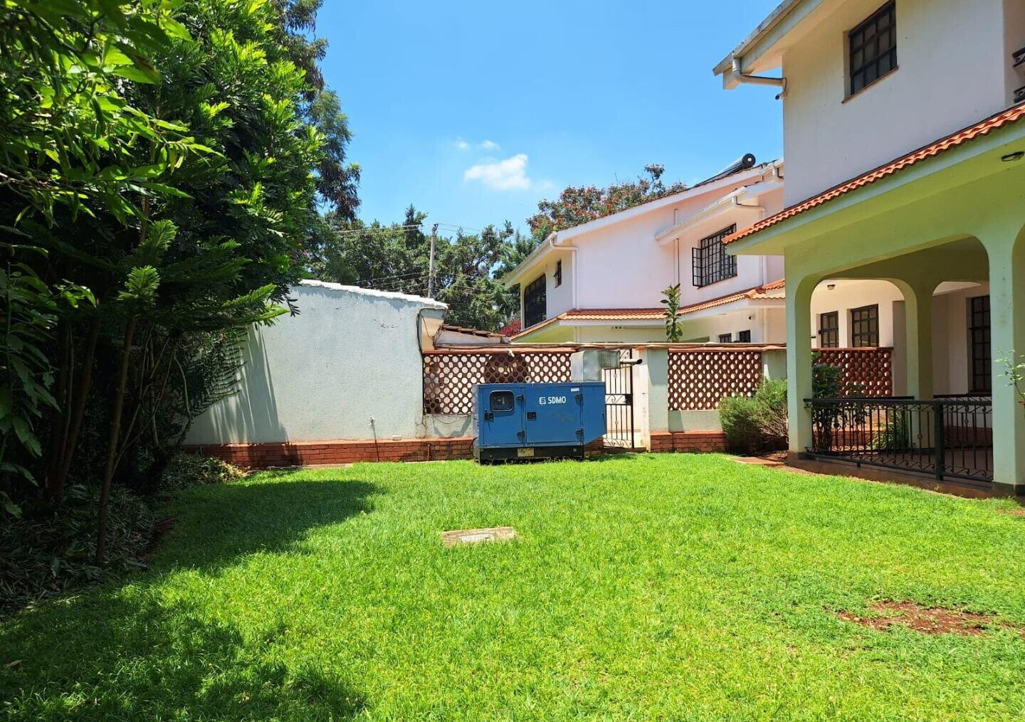 5-Ensuite Townhouse with DSQ & Generator - Lavington