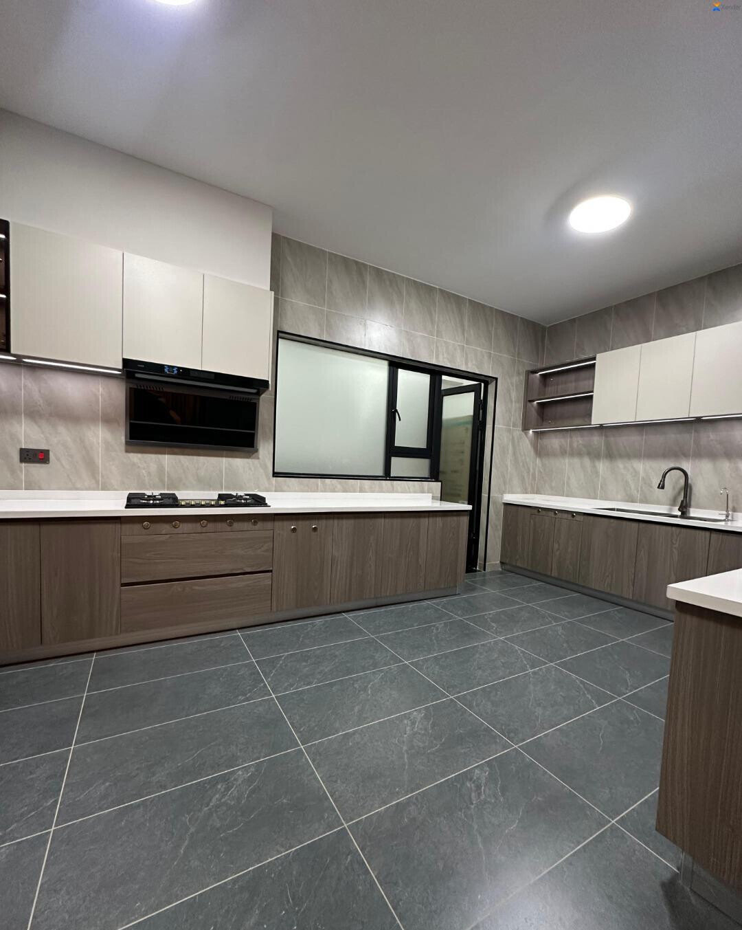 5BR All-Ensuite with Staff Quarter & Pool - Kileleshwa