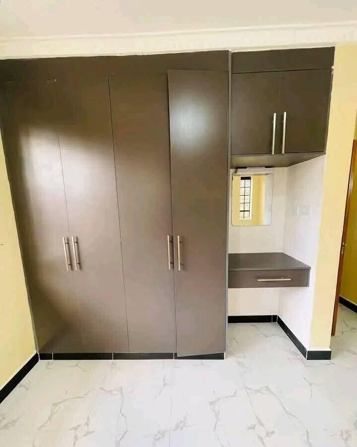3 En-Suite Townhouse with Freehold Title & Borehole - Syokimau