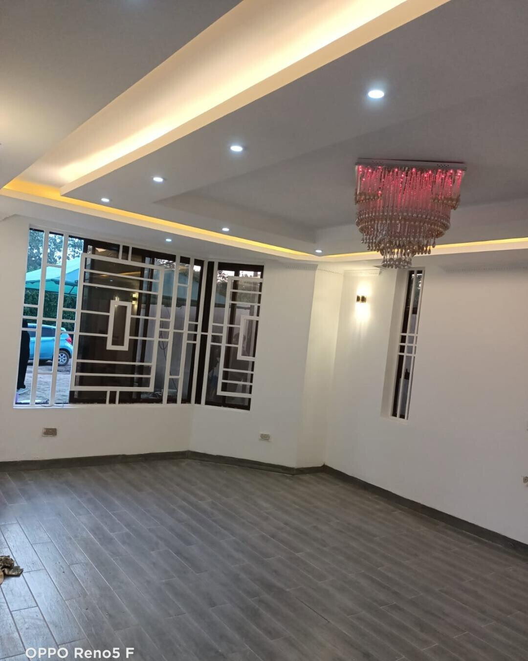 5BR All-Ensuite Townhouse with Office & Gym - Kamakis