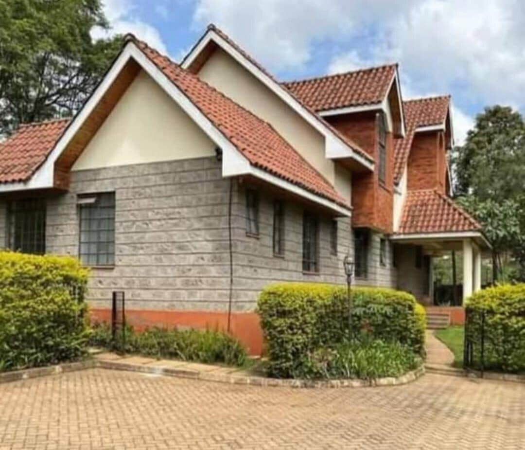 4-Ensuite Townhouse with DSQ & Garden - Lavington