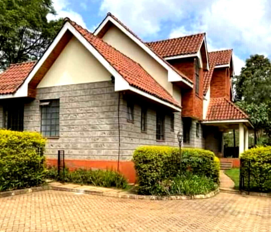 4-Ensuite Townhouse with DSQ & Garden - Lavington