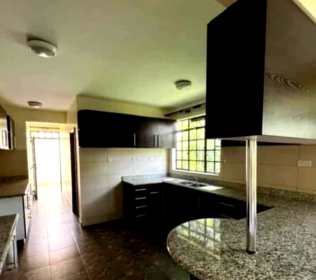 4-Ensuite Townhouse with DSQ & Garden - Lavington