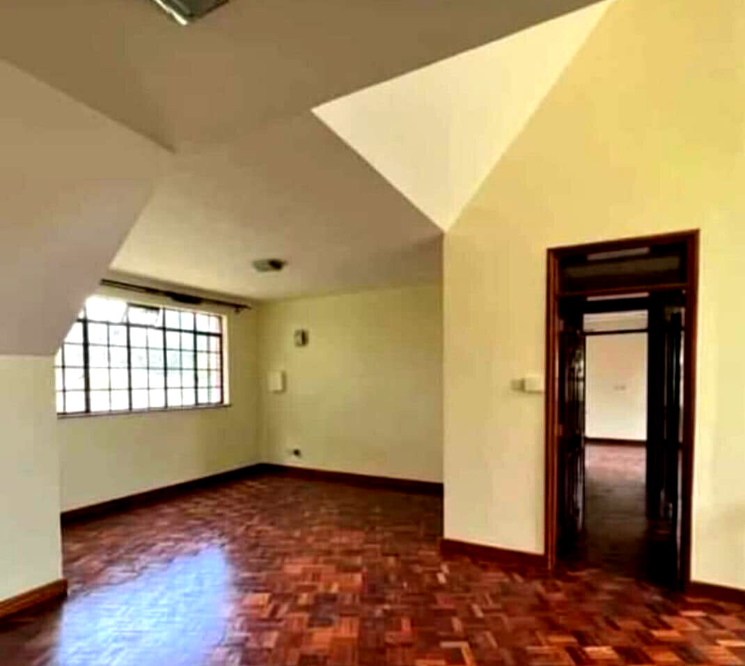 4-Ensuite Townhouse with DSQ & Garden - Lavington