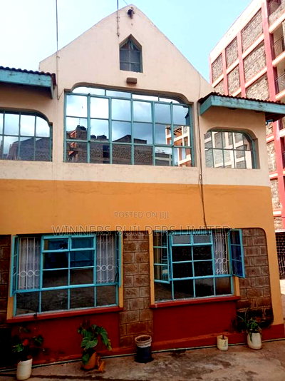 4bdrm Maisonette in Seasons Estate for sale - Image 1