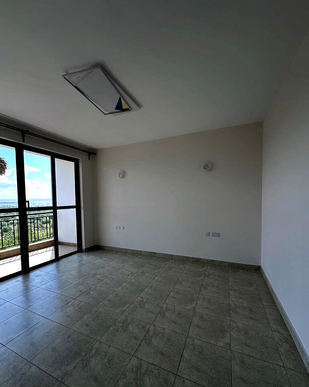 4BR All En-Suite Townhouse Overlooking Nairobi National Park - Syokimau