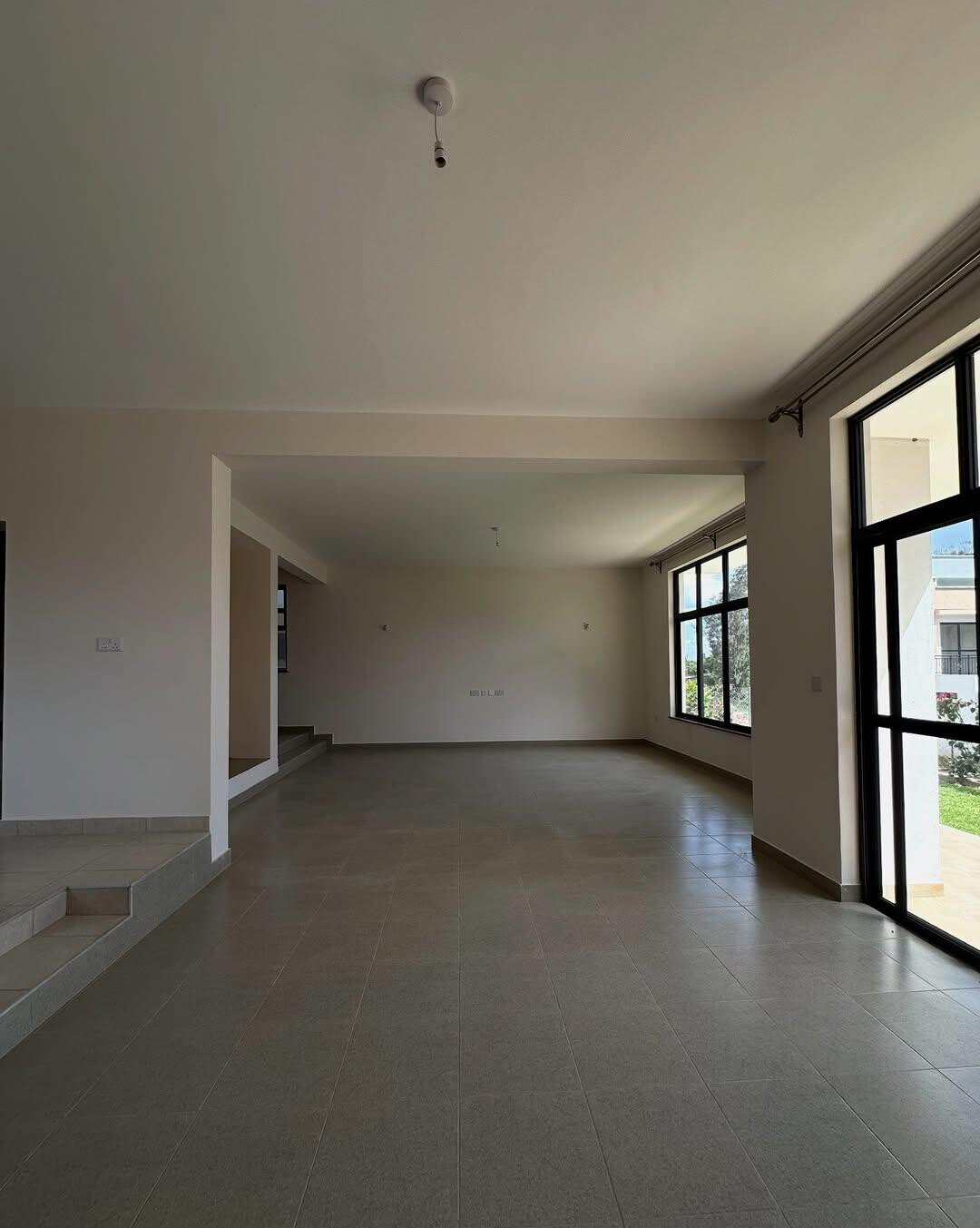 4BR All En-Suite Townhouse Overlooking Nairobi National Park - Syokimau