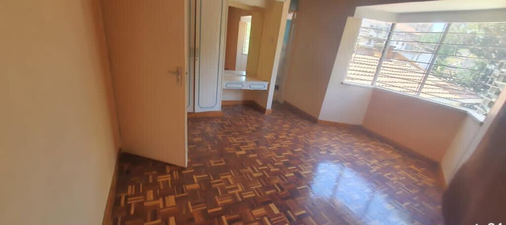 Spacious 4BR Townhouse with Mature Garden & All-Weather Roads - Kileleshwa