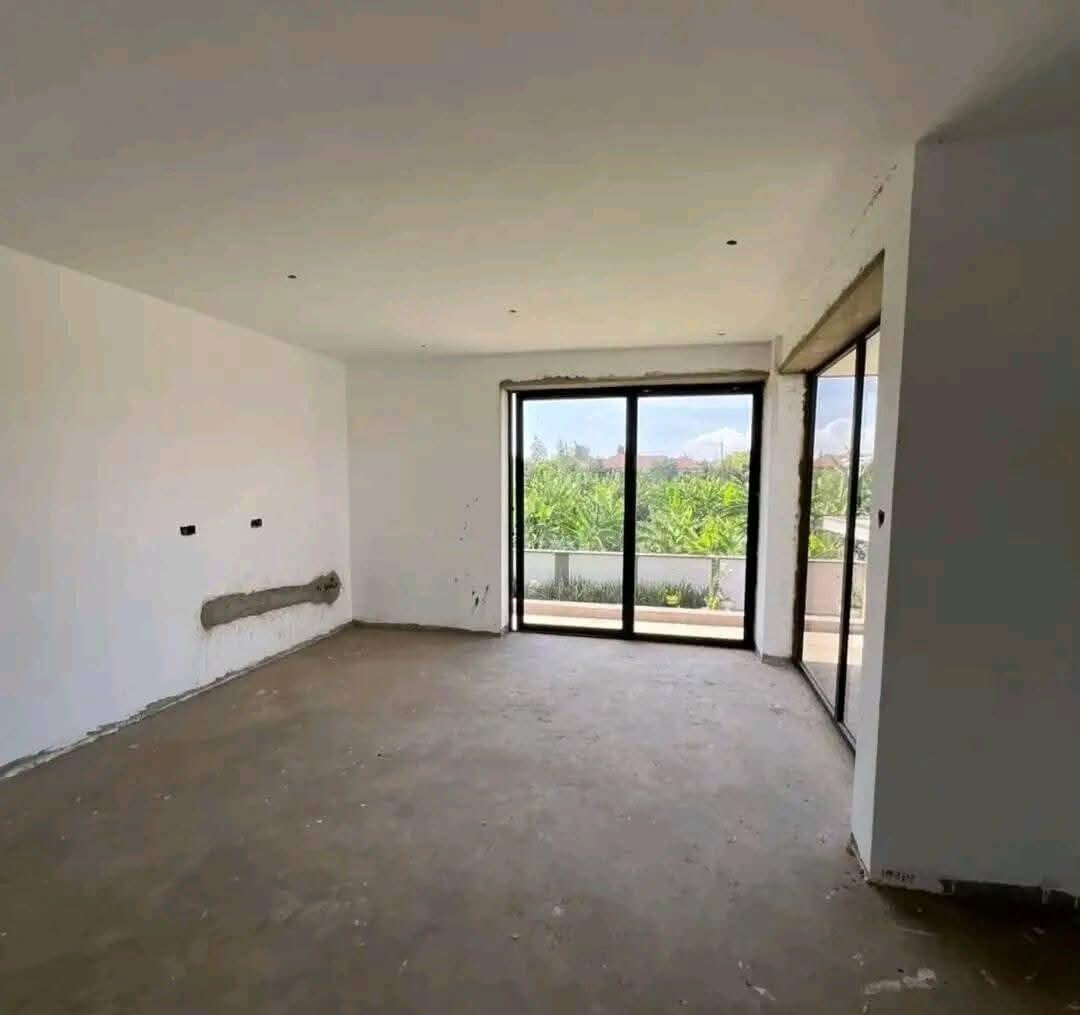 5-Ensuite Townhouse with Manicured Gardens & Cabro Driveways – Karen