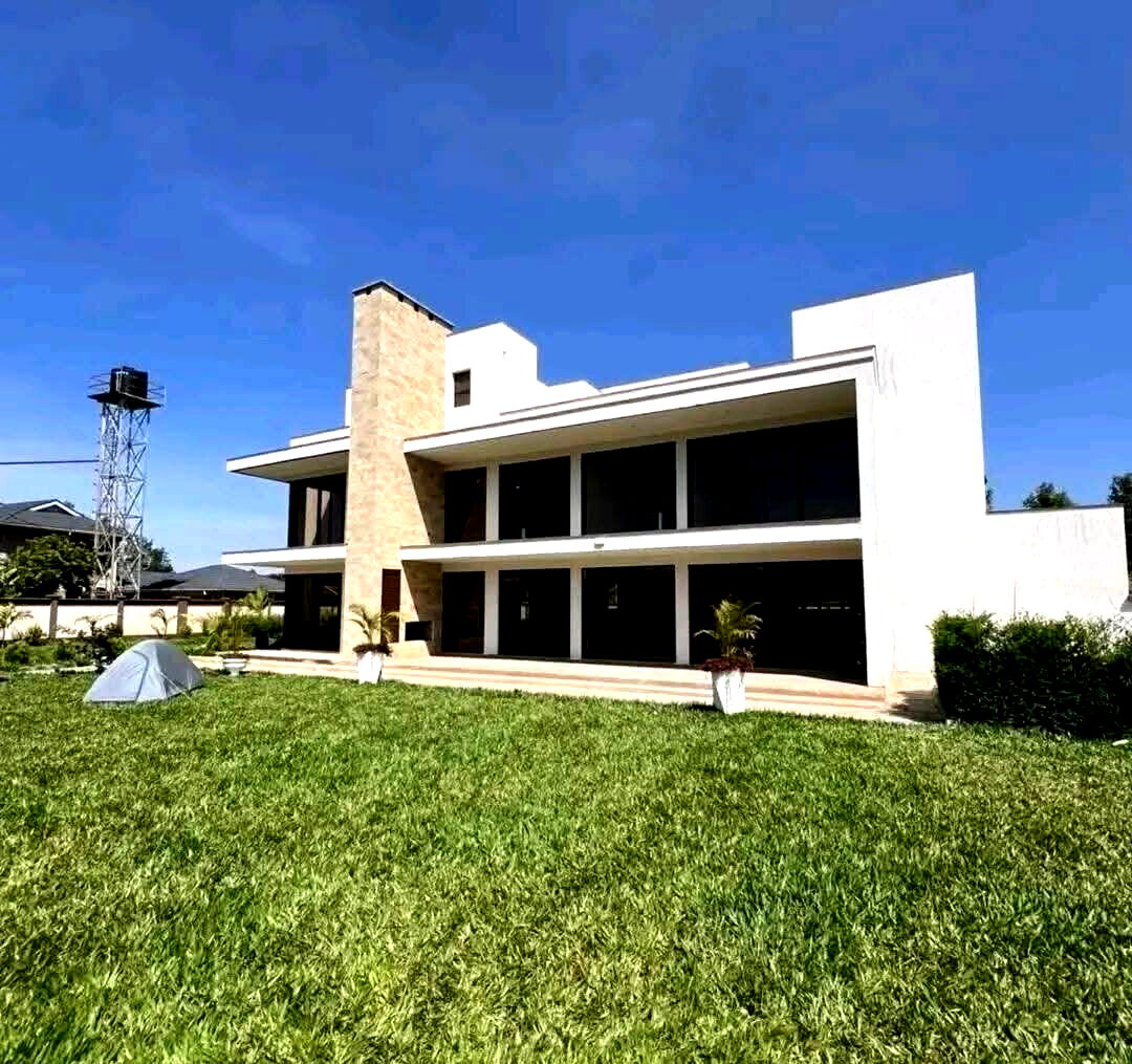 5-Ensuite Townhouse with Manicured Gardens & Cabro Driveways – Karen
