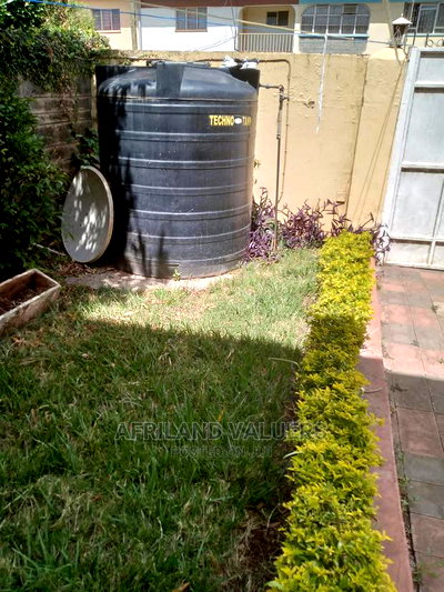 3bdrm Maisonette in Real Estate South C for Sale - Image 2