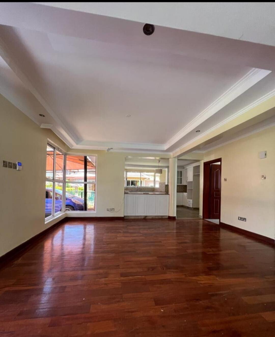 5-Ensuite Townhouse with Private Garden & DSQ - Lavington