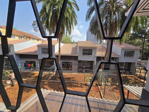 4bdrm Apartment in Rhapta Road for rent