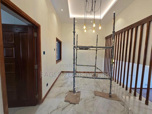 4bdrm Apartment in Rhapta Road for rent