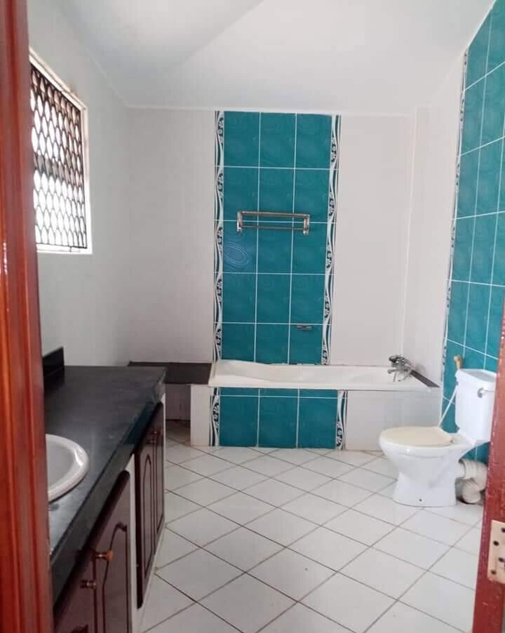 4BR All-Ensuite Townhouse Near Pirates Beach - Nyali