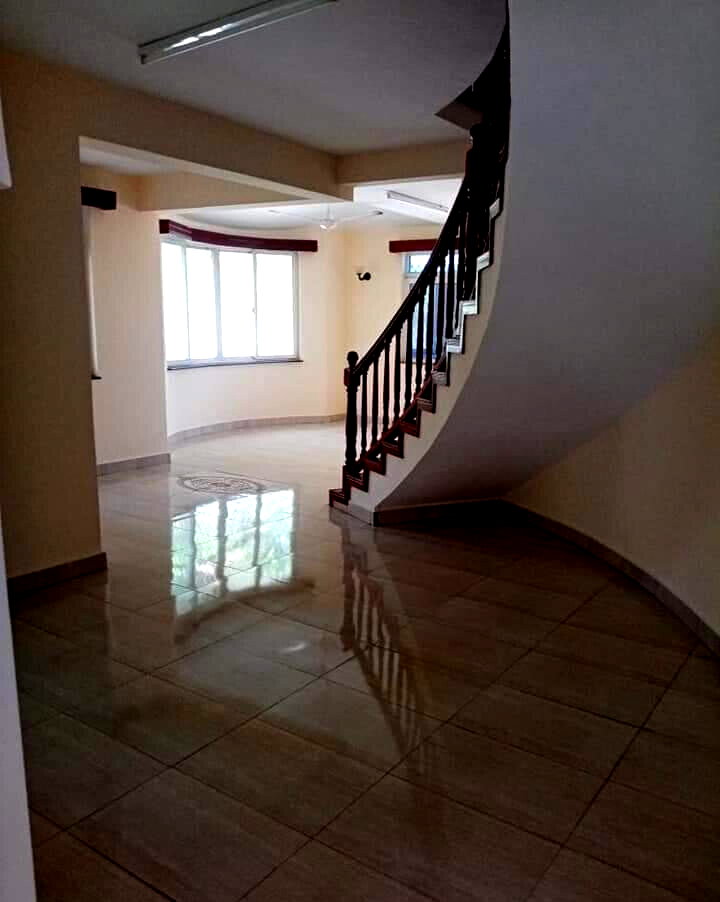 4BR All-Ensuite Townhouse Near Pirates Beach - Nyali