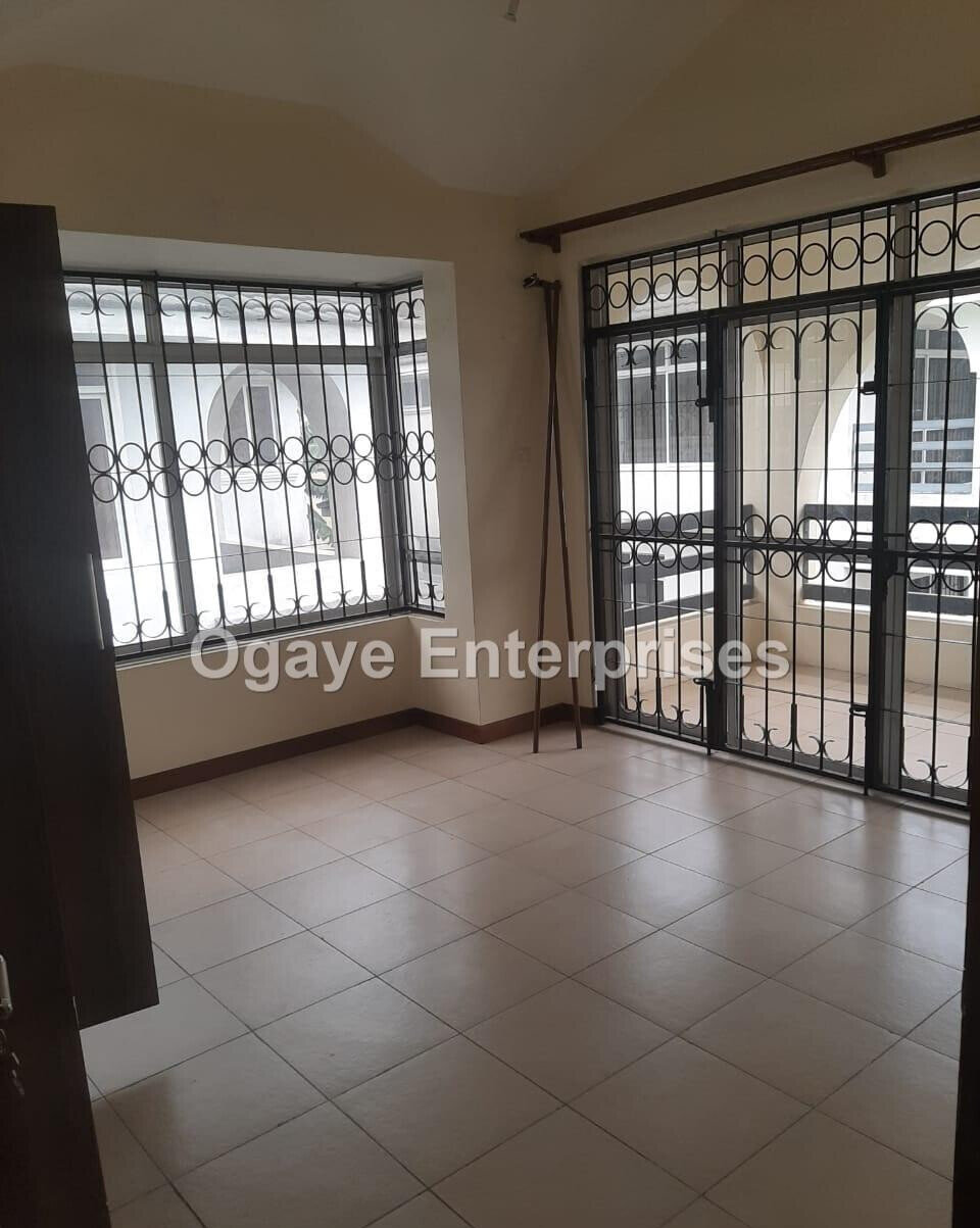 4BR Maisonette with Solar & AC in Gated Nyali - Mombasa