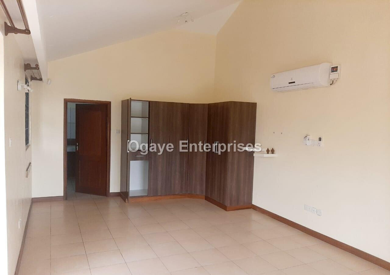 4BR Maisonette with Solar & AC in Gated Nyali - Mombasa