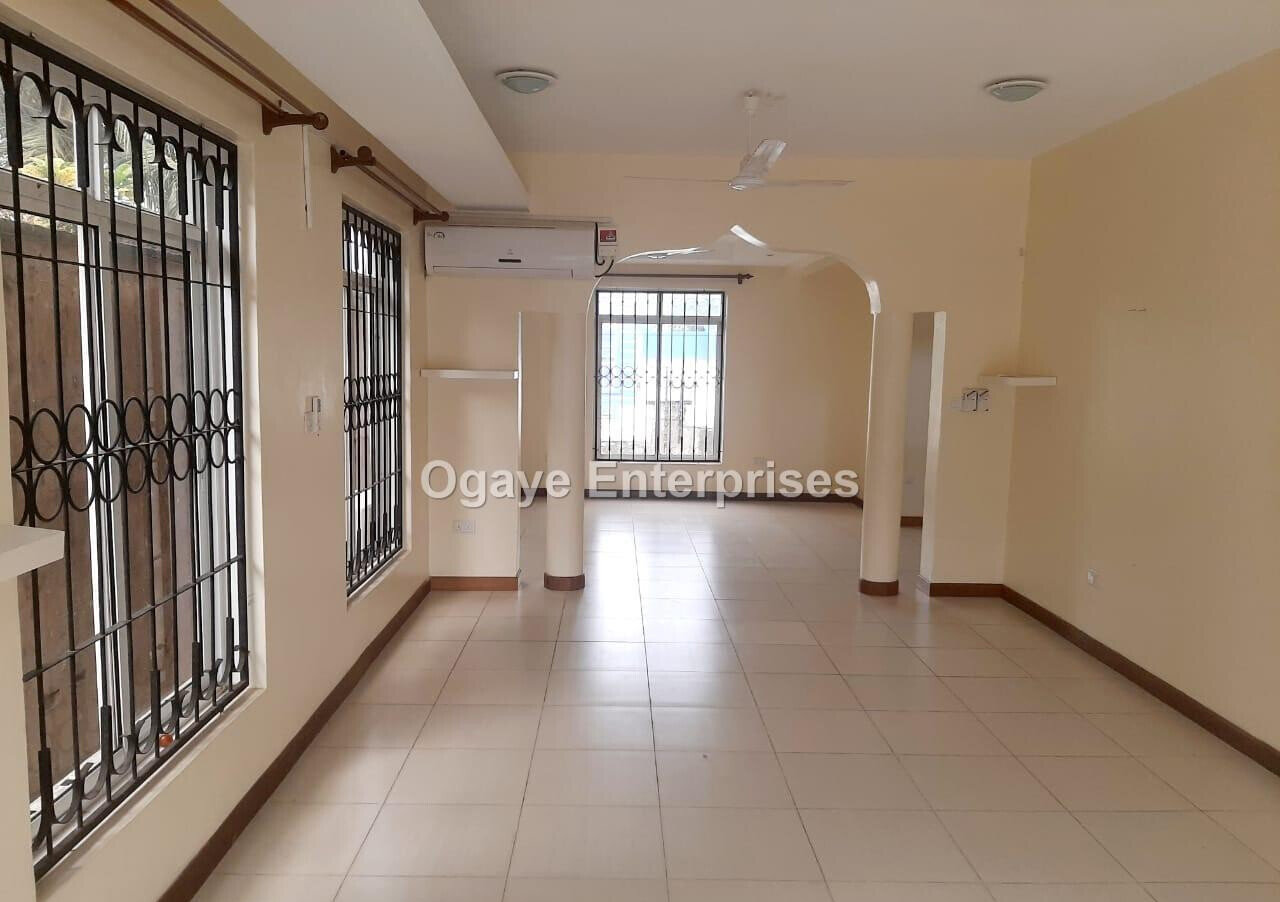 4BR Maisonette with Solar & AC in Gated Nyali - Mombasa