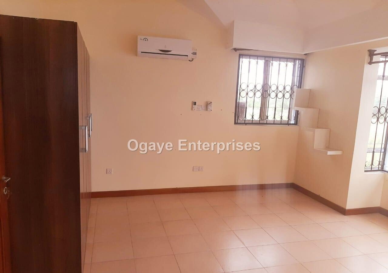4BR Maisonette with Solar & AC in Gated Nyali - Mombasa